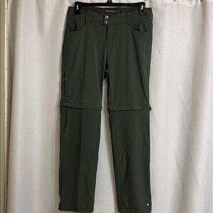 Like new Columbia Omni Shield advanced repellency Army green pants. Size 12R